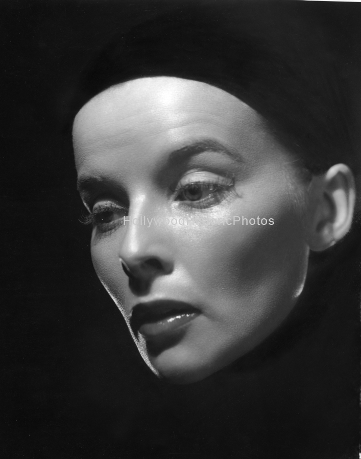 Katharine Hepburn 1940 copy.jpg